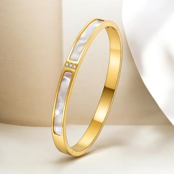 The Pearl Luxe Bangle