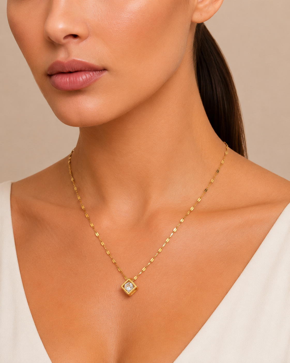 Lumière Cube Necklace