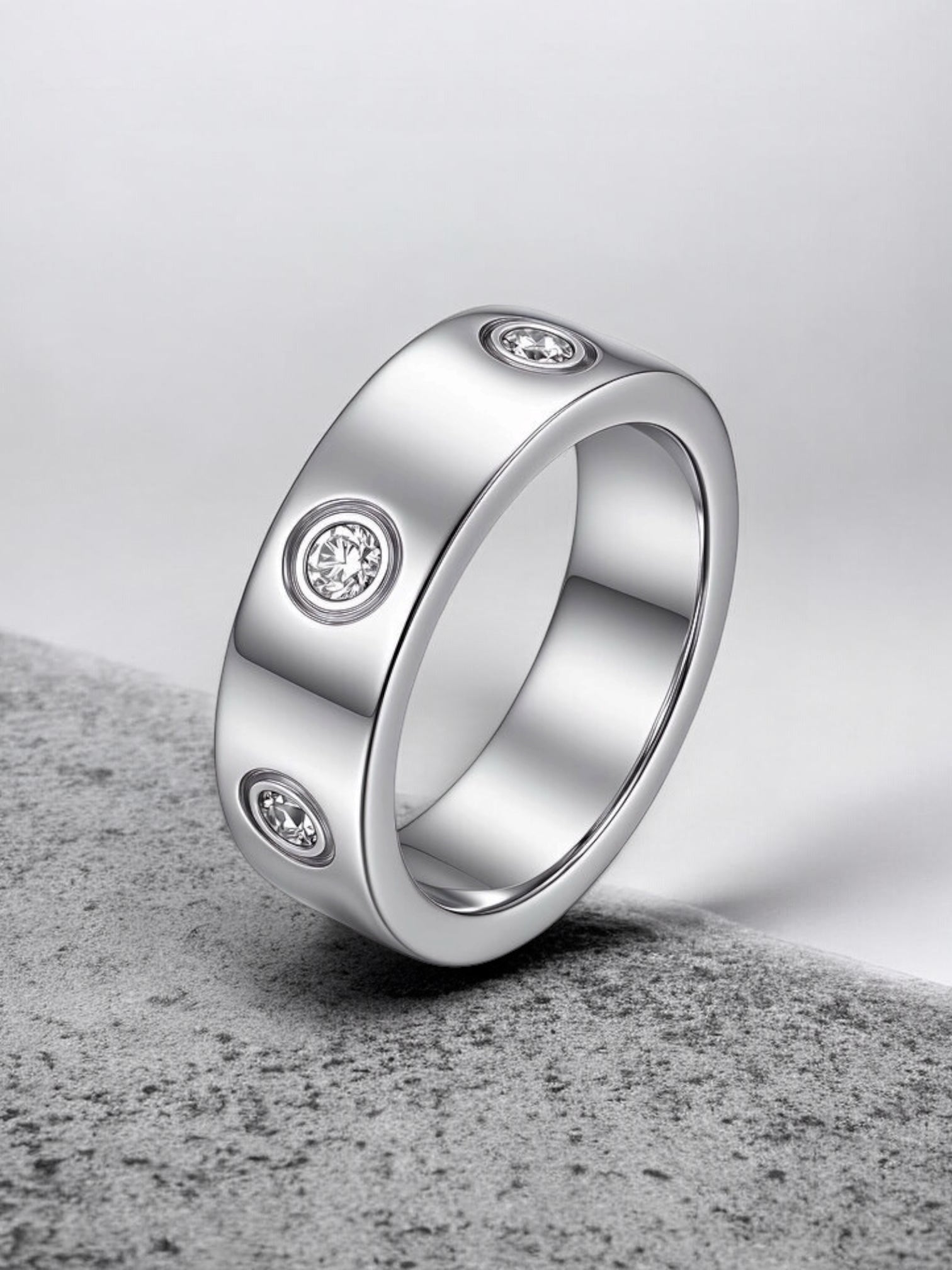 Mia Stud Ring