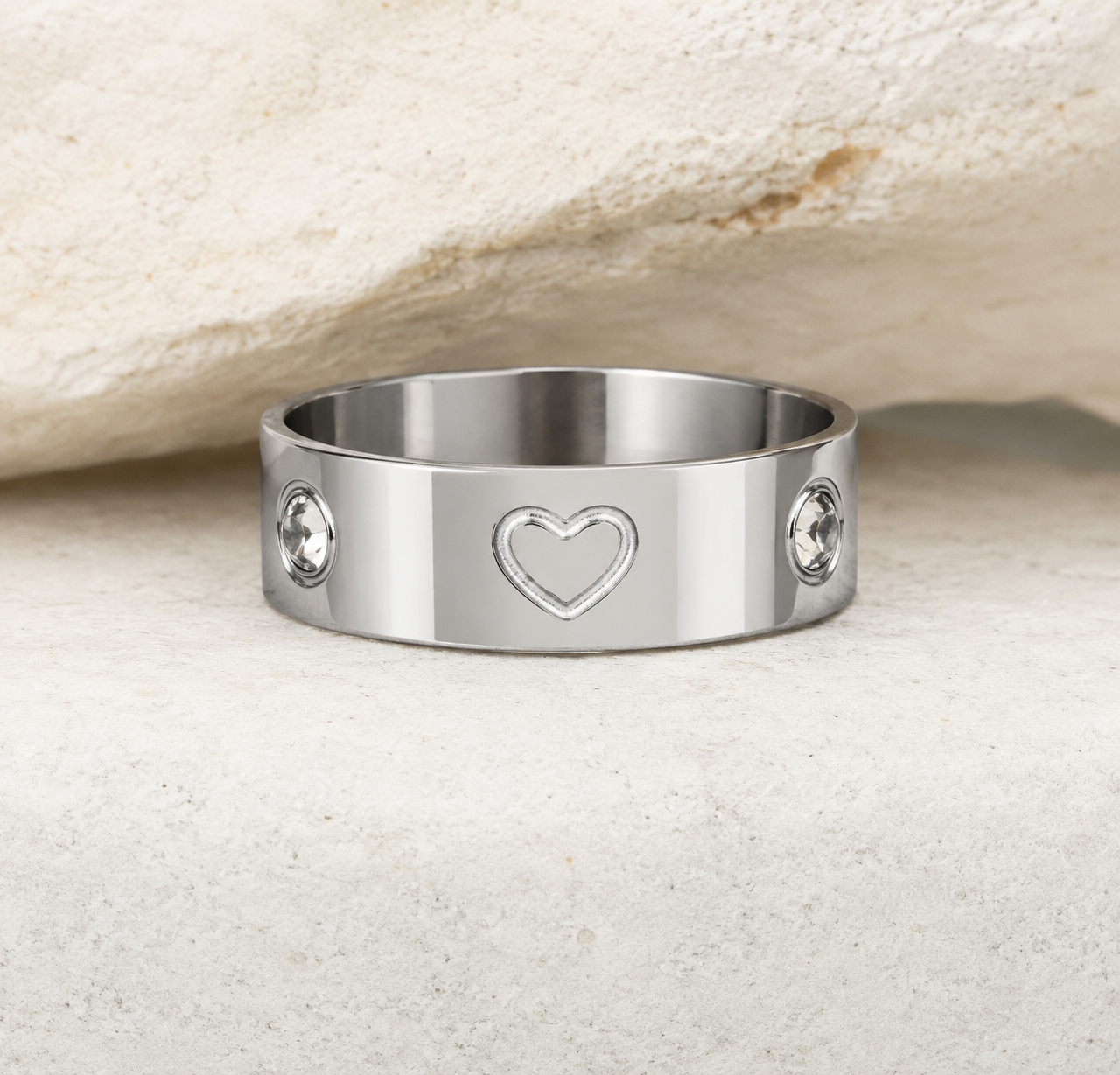 Amour Crystal Ring